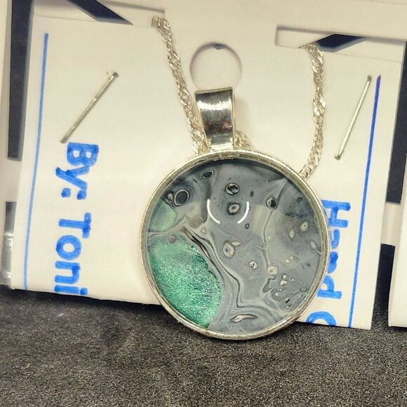 Handmade Medallion Pendant Necklace 1" Round  (925) Silver 20 in. Chain - Picture 1 of 9